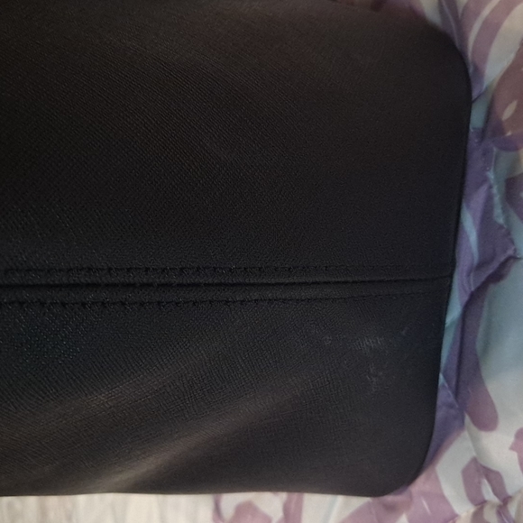 Michael Kors Jet Set Pocket Saffiano Black Trim In Gold Tote - Picture 4 of 6